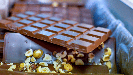Feit of fabel: wit uitgeslagen chocolade eet je best niet meer op
